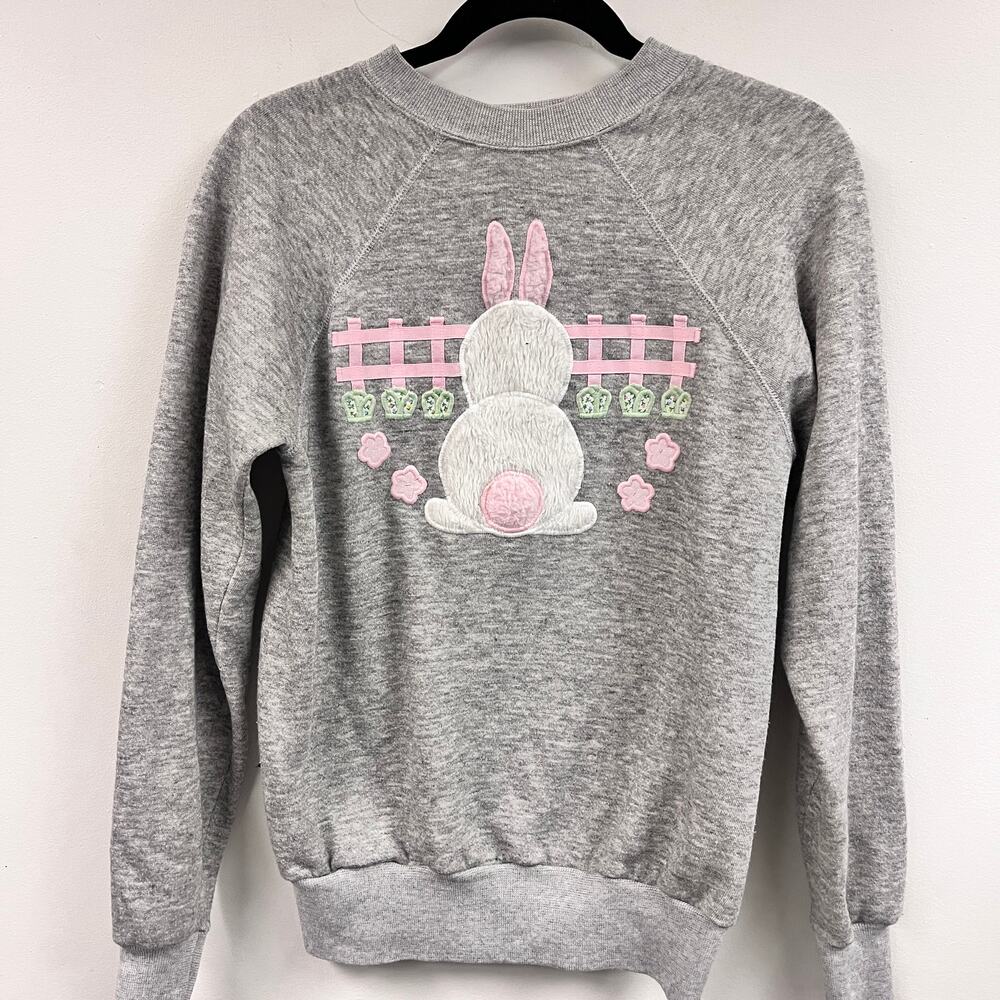 Vintage Women's Jr's Med 1980's bunny patch applique raglan gray sweatshirt